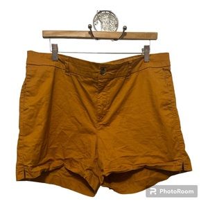 Old Navy everyday short 16